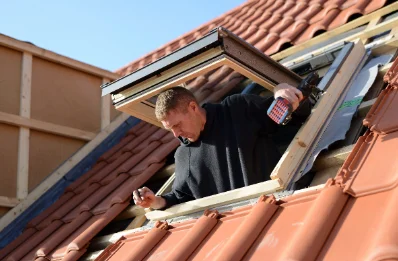 Pose de fenêtres de toit Velux à Mouvaux